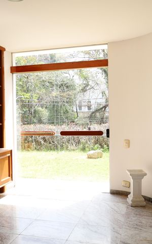 Casa à venda com 945m², 4 quartos e 2 vagasSala 3