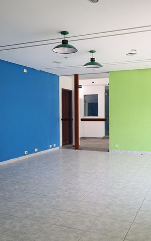 Casa à venda com 945m², 4 quartos e 2 vagasCozinha 2