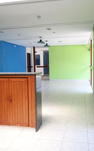 Casa à venda com 945m², 4 quartos e 2 vagasCozinha 2