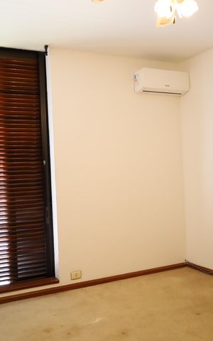 Casa à venda com 945m², 4 quartos e 2 vagasQuarto 