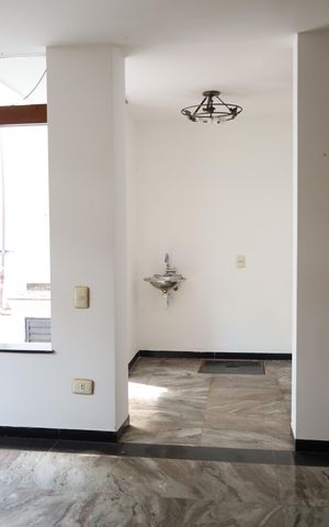 Casa à venda com 945m², 4 quartos e 2 vagasSala 4