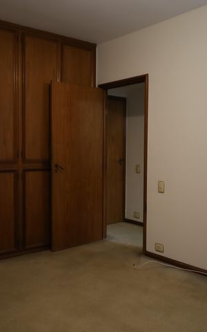 Casa à venda com 945m², 4 quartos e 2 vagasQuarto 2
