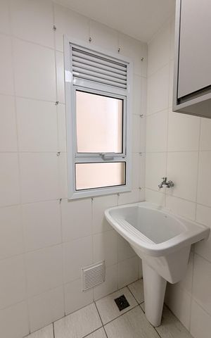 Apartamento à venda com 72m², 3 quartos e 1 vagaÁrea de Serviço