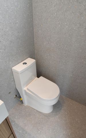 Casa de condomínio à venda com 350m², 3 quartos e 4 vagasBanheiro da Suíte 1