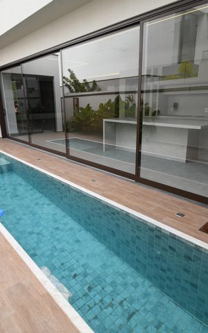 Casa de condomínio à venda com 350m², 3 quartos e 4 vagasÁrea comum - Piscina