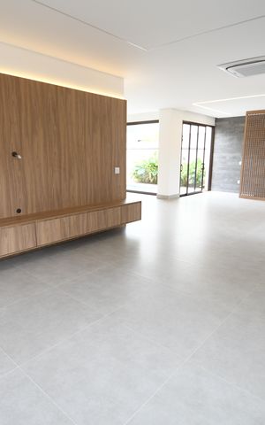 Casa de condomínio à venda com 350m², 3 quartos e 4 vagasSala