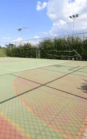 Casa de condomínio à venda com 350m², 3 quartos e 4 vagasQuadra Esportiva