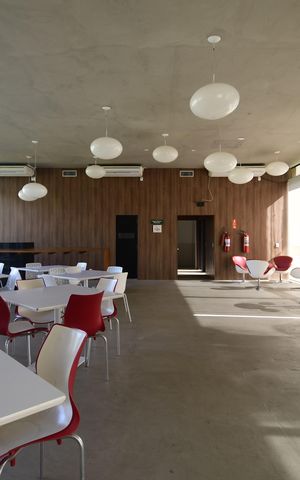 Casa de condomínio à venda com 350m², 3 quartos e 4 vagasÁrea comum - Salão de festas