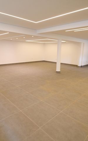Casa de condomínio à venda com 350m², 3 quartos e 4 vagasGaragem