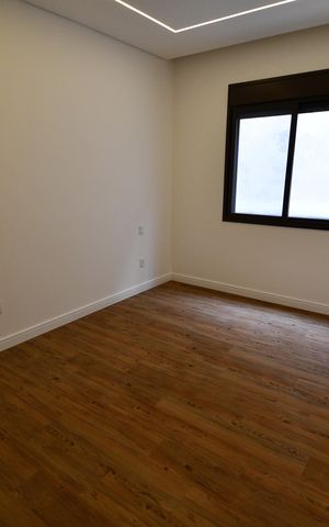 Casa de condomínio à venda com 350m², 3 quartos e 4 vagasSuíte 1