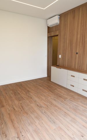 Casa de condomínio à venda com 350m², 3 quartos e 4 vagasSuíte 3