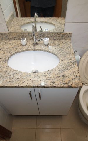 Casa à venda com 72m², 2 quartos e 1 vagaBanheiro 1