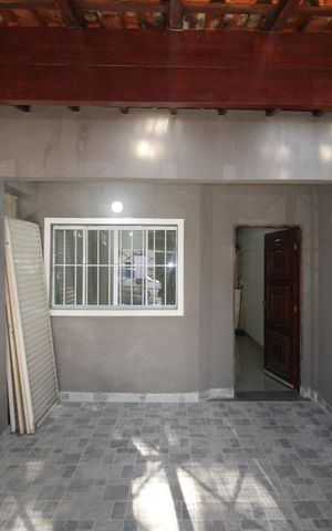 Casa à venda com 72m², 2 quartos e 1 vagaGaragem
