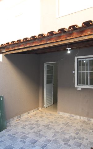 Casa à venda com 72m², 2 quartos e 1 vagaÁrea de Serviço