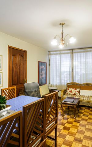 Casa à venda com 160m², 3 quartos e 3 vagasSala