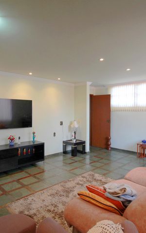 Casa à venda com 420m², 5 quartos e 4 vagasSala de Estar 2