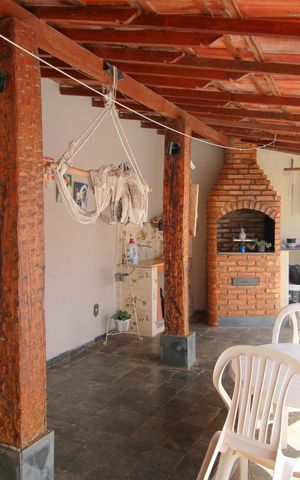 Casa à venda com 420m², 5 quartos e 4 vagasChurrasqueira