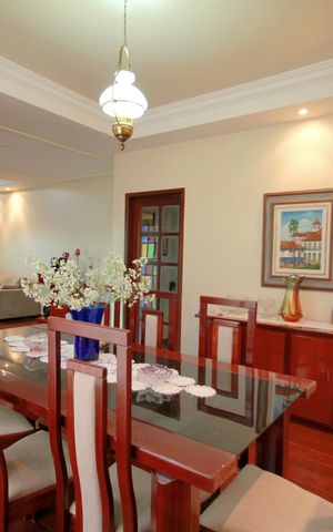 Casa à venda com 420m², 5 quartos e 4 vagasSala de Jantar