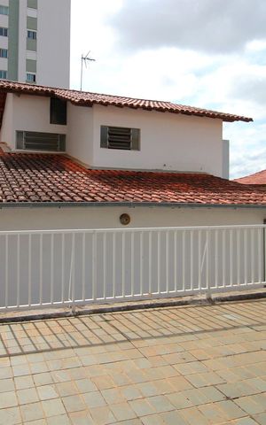 Casa à venda com 420m², 5 quartos e 4 vagasQuintal