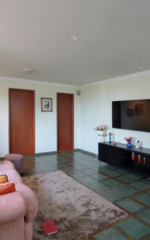 Casa à venda com 420m², 5 quartos e 4 vagasSala de Estar 2