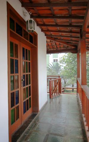 Casa à venda com 420m², 5 quartos e 4 vagasVaranda