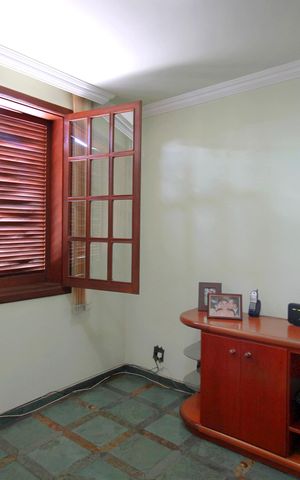 Casa à venda com 420m², 5 quartos e 4 vagasQuarto 3