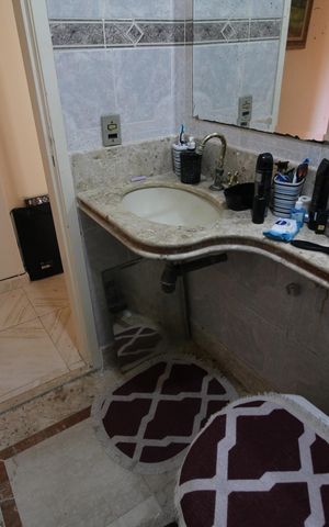 Apartamento à venda com 65m², 2 quartos e 1 vagaBanheiro Social