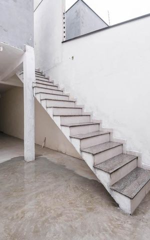 Casa à venda com 170m², 3 quartos e 5 vagasGaragem