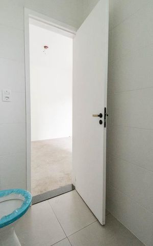 Casa à venda com 170m², 3 quartos e 5 vagasBanheiro da Suíte