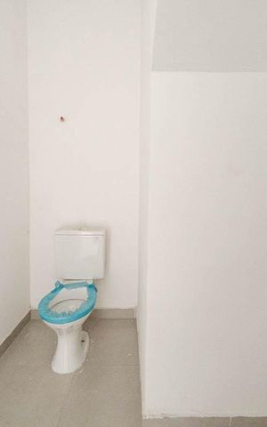 Casa à venda com 170m², 3 quartos e 5 vagasLavabo