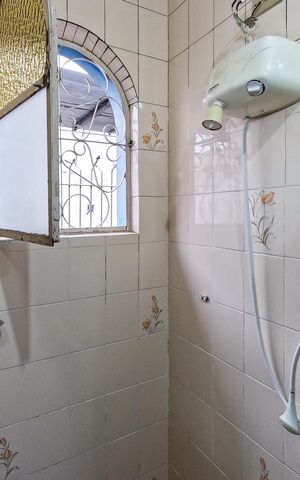 Casa à venda com 172m², 2 quartos e 2 vagas Casa à venda com 172m², 2 quartos e 2 vagasBanheiro da Suíte 1