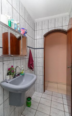 Casa à venda com 295m², 5 quartos e 1 vagaBanheiro da Casa 01