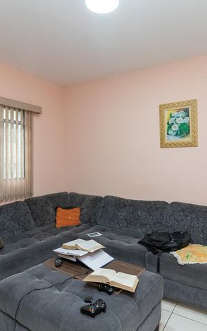 Casa à venda com 295m², 5 quartos e 1 vagaSala da Casa 01