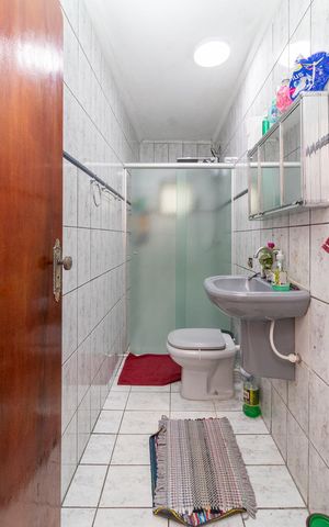 Casa à venda com 295m², 5 quartos e 1 vagaBanheiro da Casa 01