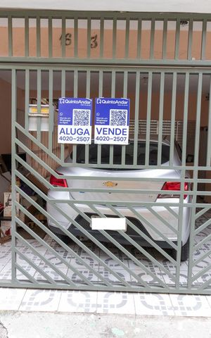 Casa à venda com 295m², 5 quartos e 1 vagaFachada + Plaquinha