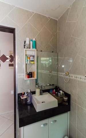 Casa à venda com 125m², 3 quartos e 2 vagas Casa à venda com 125m², 3 quartos e 2 vagasBanheiro