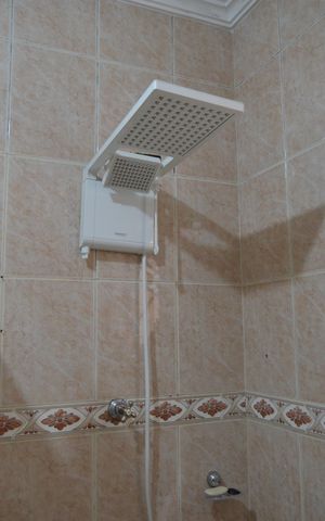 Casa à venda com 180m², 3 quartos e 2 vagasBanheiro Social 2
