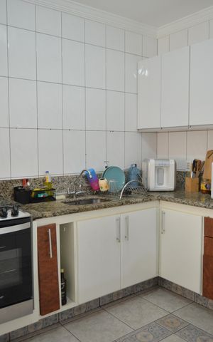 Casa à venda com 180m², 3 quartos e 2 vagasCozinha