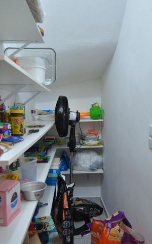 Casa à venda com 180m², 3 quartos e 2 vagasDispensa