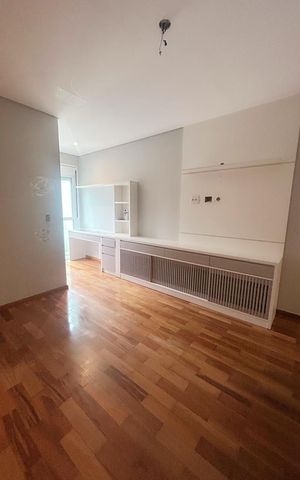Casa à venda com 171m², 3 quartos e 2 vagas
