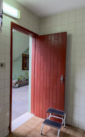 Casa de condomínio à venda com 250m², 3 quartos e 3 vagas Casa de condomínio à venda com 250m², 3 quartos e 3 vagasÁrea de Serviço