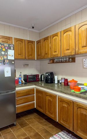 Casa de condomínio à venda com 250m², 3 quartos e 3 vagas Casa de condomínio à venda com 250m², 3 quartos e 3 vagasCozinha