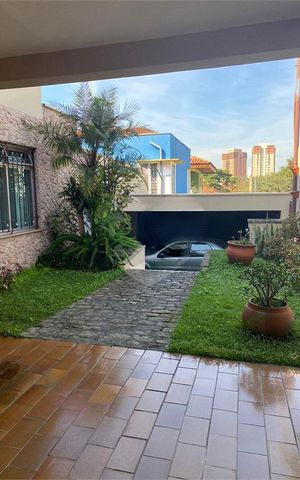 Casa à venda com 452m², 3 quartos e 4 vagas