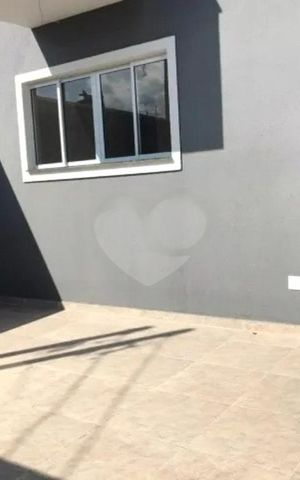 Casa à venda com 100m², 2 quartos e 2 vagas