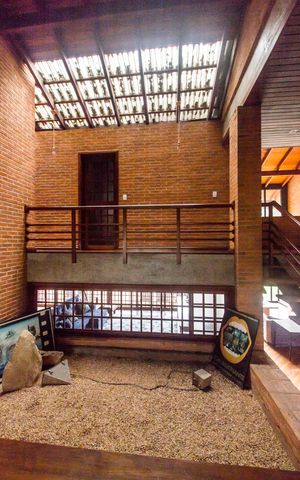 Casa à venda com 480m², 4 quartos e 4 vagasDetalhe Sala