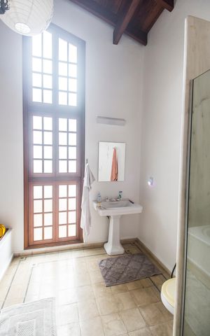 Casa à venda com 480m², 4 quartos e 4 vagasBanheiro da Suíte 1
