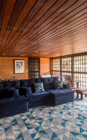 Casa à venda com 480m², 4 quartos e 4 vagasSala de TV