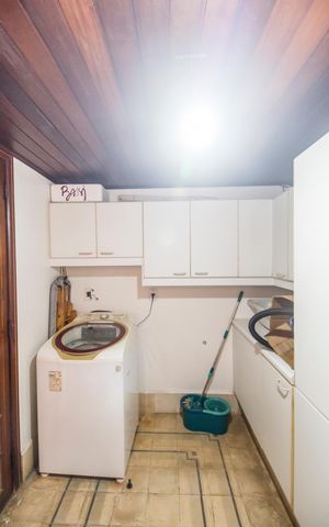 Casa à venda com 480m², 4 quartos e 4 vagasÁrea de Serviço