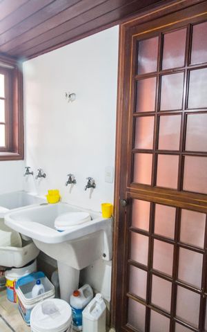 Casa à venda com 480m², 4 quartos e 4 vagasÁrea de Serviço