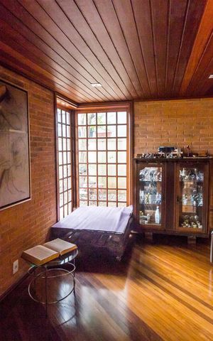 Casa à venda com 480m², 4 quartos e 4 vagasSala
